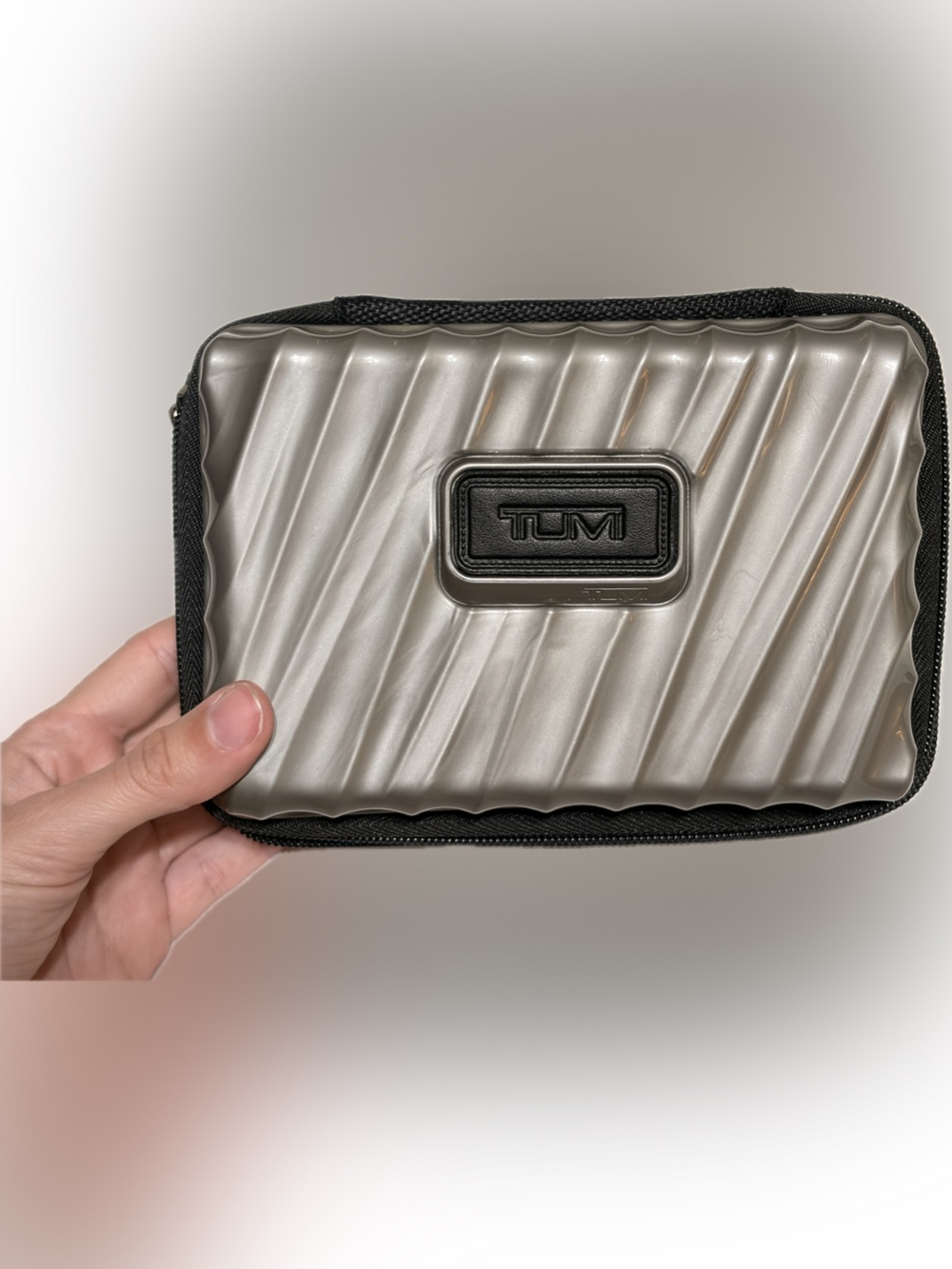TUMI HARD SHELL TRAVEL CASE